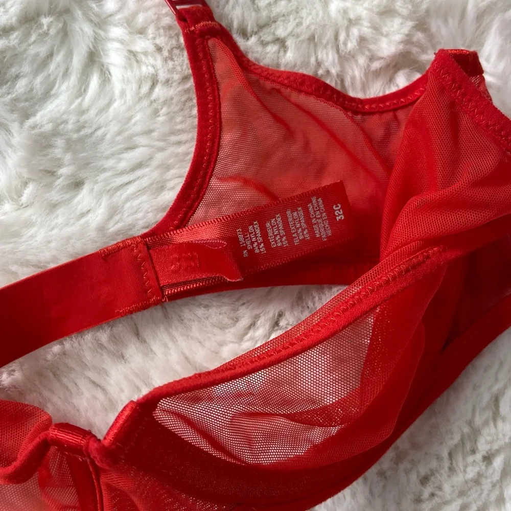 SKIMS Ultrafine Mesh Triangle Bra, Poppy Red – Size 32C - Picture 3 of 4